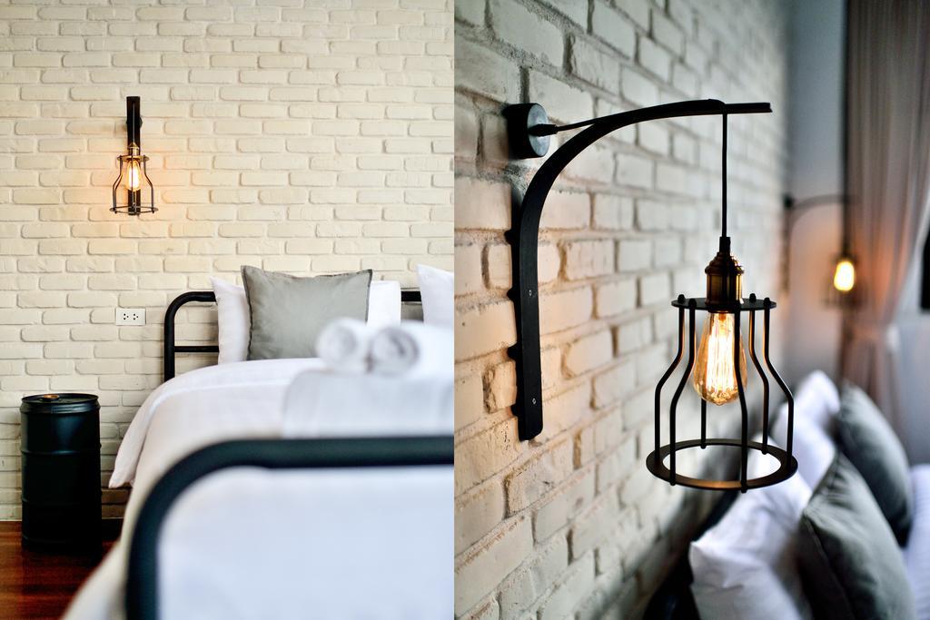 The Rommanee Classic Pensión Phuket Habitación foto